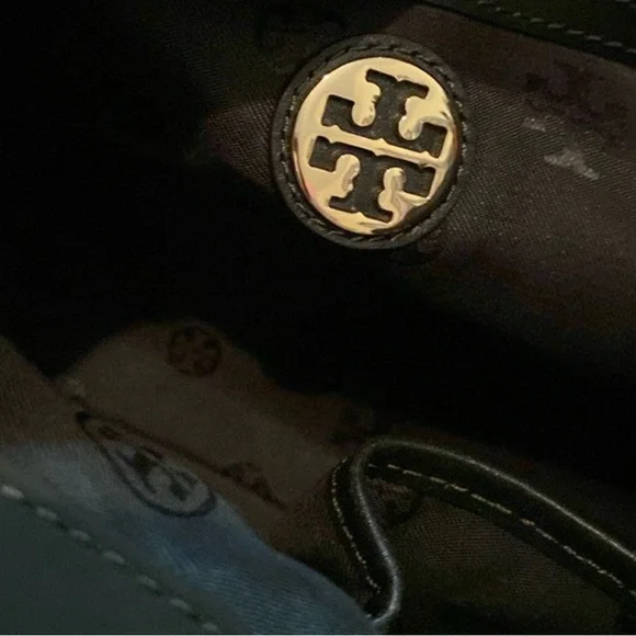 Tory Burch Ella Tote - Picture 6 of 14